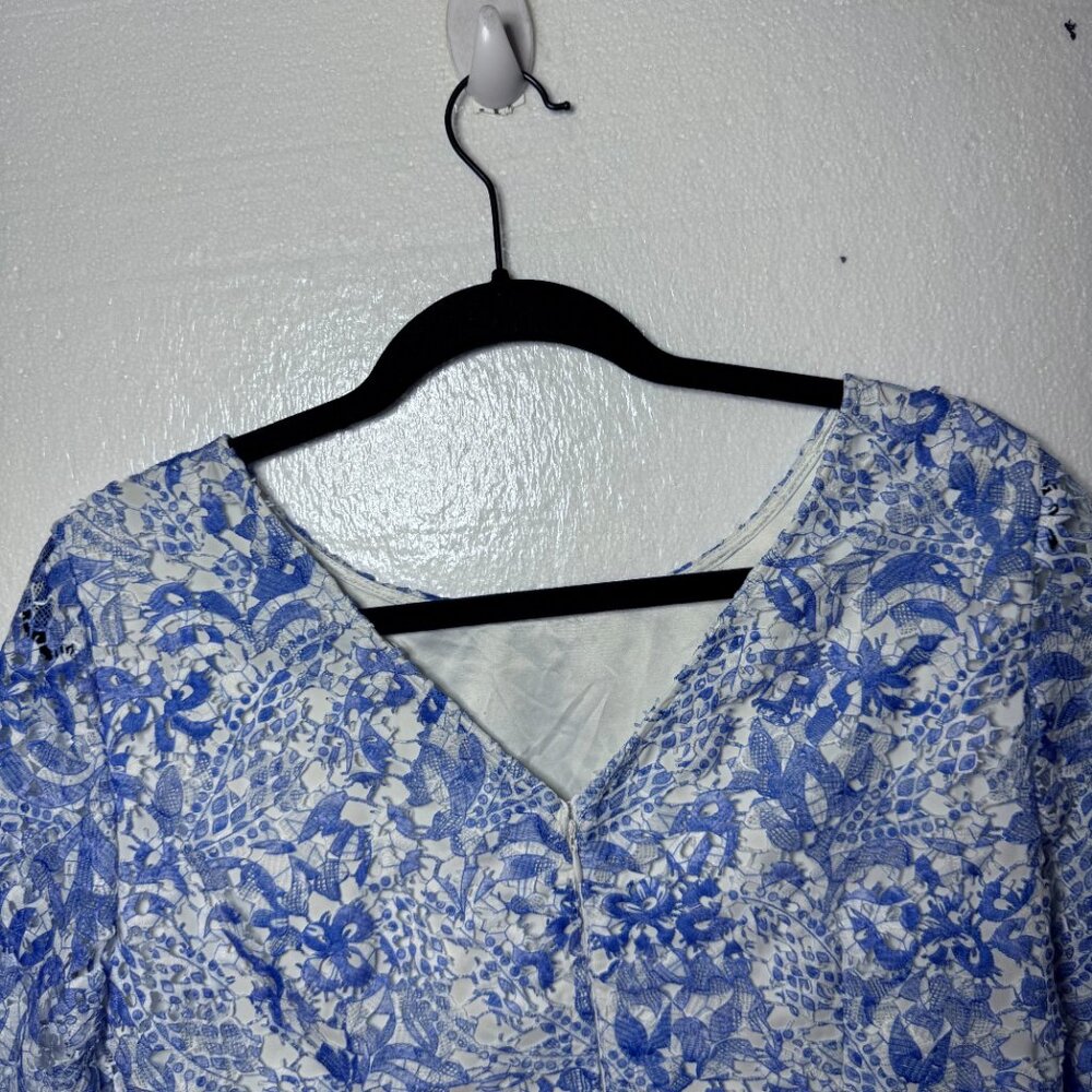 Antonio Melani Womens Size 8 Blue White Lace Floral Sheath Dress Scalloped Hem - Picture 5 of 12